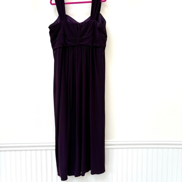 Betsy & Adam Sleeveless Draped Purple Evening Gown Rhinestone Accents 22W - Picture 8 of 13